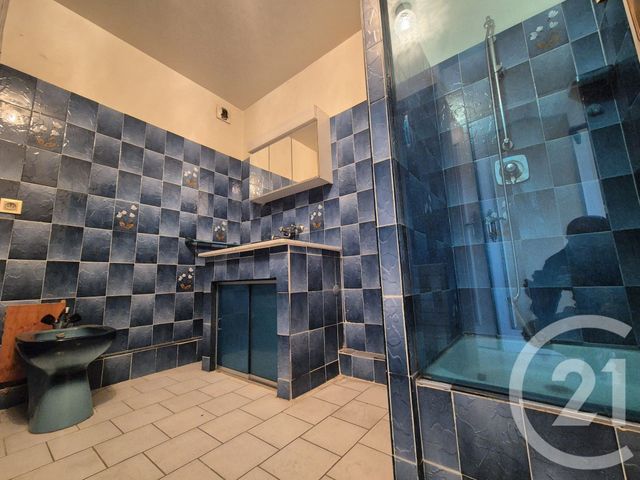 Appartement F4 à vendre - 5 pièces - 141.29 m2 - SALON DE PROVENCE - 13 - PROVENCE-ALPES-COTE-D-AZUR - Century 21 Le Pays Salonais