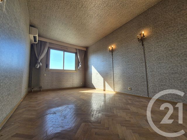 Appartement F4 à vendre - 5 pièces - 141.29 m2 - SALON DE PROVENCE - 13 - PROVENCE-ALPES-COTE-D-AZUR - Century 21 Le Pays Salonais