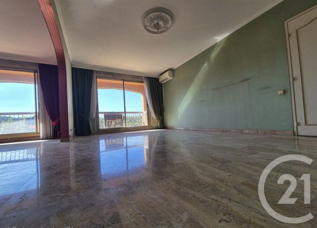 Appartement F4 à vendre - 5 pièces - 141.29 m2 - SALON DE PROVENCE - 13 - PROVENCE-ALPES-COTE-D-AZUR - Century 21 Le Pays Salonais