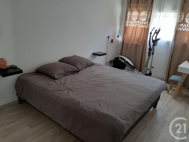 Appartement F4 à vendre - 4 pièces - 76.82 m2 - SALON DE PROVENCE - 13 - PROVENCE-ALPES-COTE-D-AZUR - Century 21 Le Pays Salonais