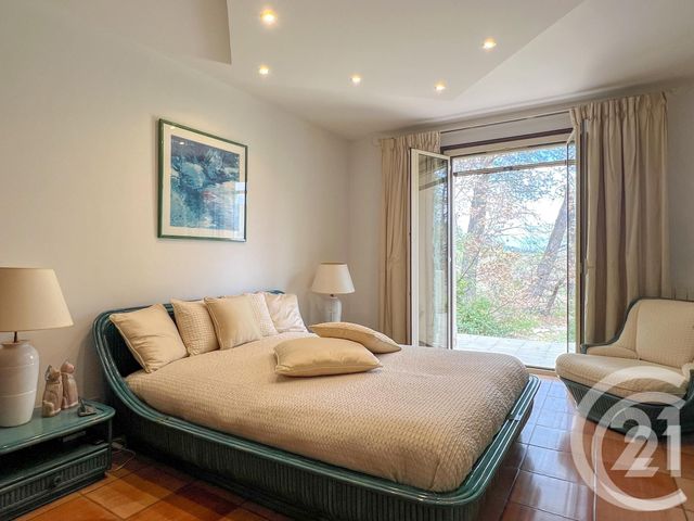 maison à vendre - 10 pièces - 239.0 m2 - ROGNES - 13 - PROVENCE-ALPES-COTE-D-AZUR - Century 21 Le Pays Salonais
