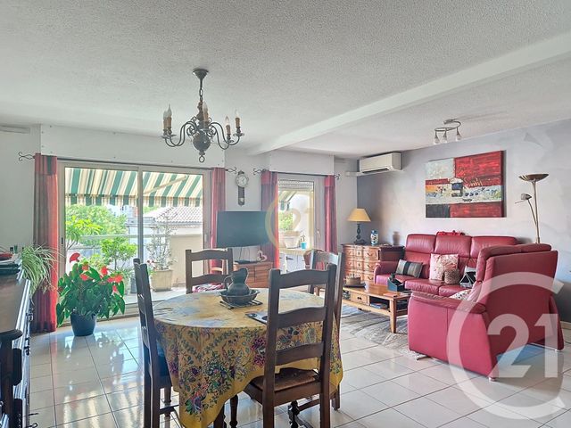 Afficher la photo en grand Appartement F6 à vendre - 6 pièces - 153.34 m2 - SALON DE PROVENCE - 13 - PROVENCE-ALPES-COTE-D-AZUR - Century 21 Le Pays Salonais