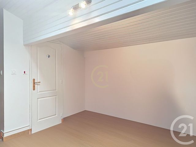 Afficher la photo en grand Appartement F6 à vendre - 6 pièces - 153.34 m2 - SALON DE PROVENCE - 13 - PROVENCE-ALPES-COTE-D-AZUR - Century 21 Le Pays Salonais