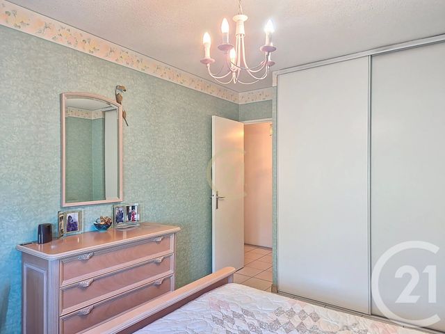 Afficher la photo en grand Appartement F6 à vendre - 6 pièces - 153.34 m2 - SALON DE PROVENCE - 13 - PROVENCE-ALPES-COTE-D-AZUR - Century 21 Le Pays Salonais