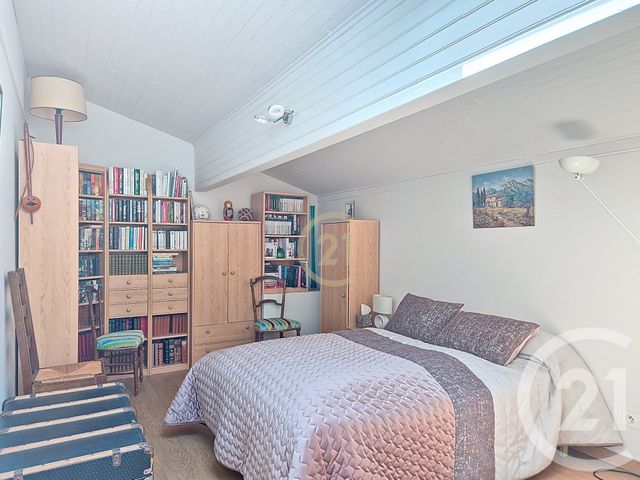 Afficher la photo en grand Appartement F6 à vendre - 6 pièces - 153.34 m2 - SALON DE PROVENCE - 13 - PROVENCE-ALPES-COTE-D-AZUR - Century 21 Le Pays Salonais