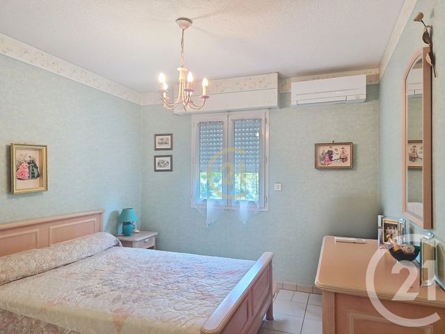 Afficher la photo en grand Appartement F6 à vendre - 6 pièces - 153.34 m2 - SALON DE PROVENCE - 13 - PROVENCE-ALPES-COTE-D-AZUR - Century 21 Le Pays Salonais