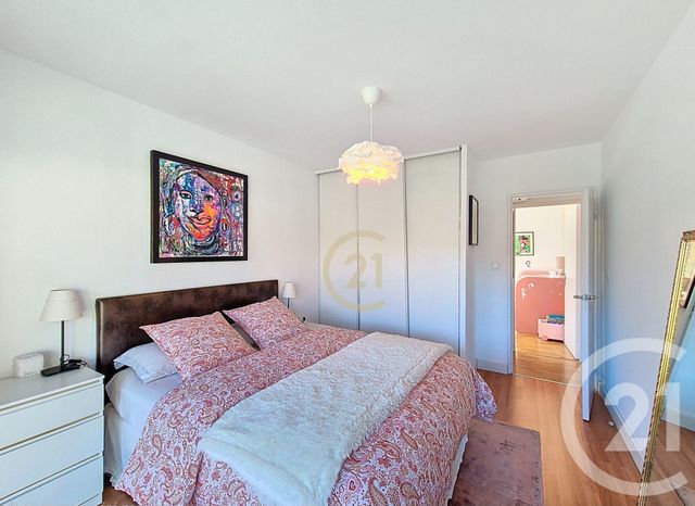 Appartement T5 à vendre - 5 pièces - 123.0 m2 - SALON DE PROVENCE - 13 - PROVENCE-ALPES-COTE-D-AZUR - Century 21 Le Pays Salonais