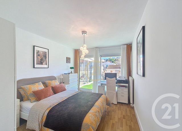 Appartement T5 à vendre - 5 pièces - 123.0 m2 - SALON DE PROVENCE - 13 - PROVENCE-ALPES-COTE-D-AZUR - Century 21 Le Pays Salonais