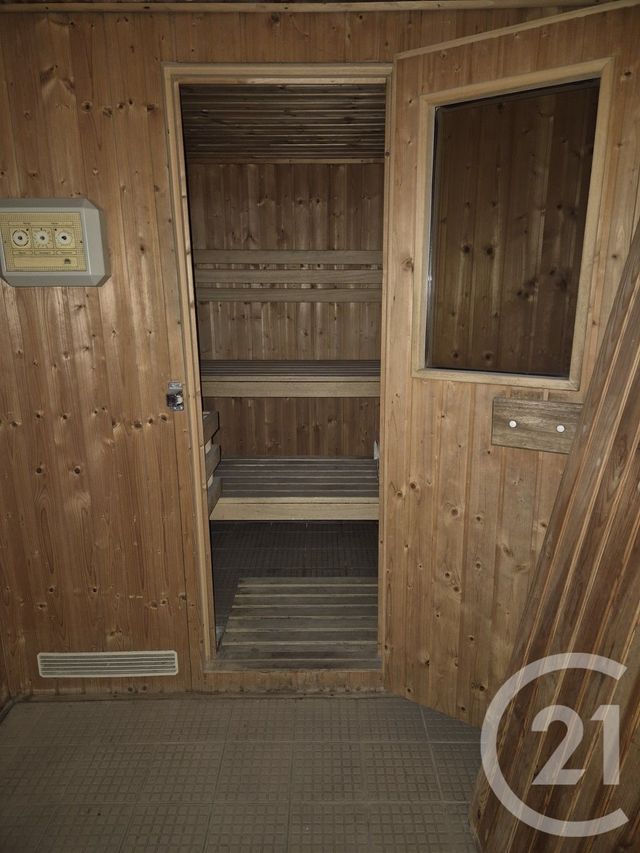 commerce à vendre - 609.0 m2 - SALON DE PROVENCE - 13 - PROVENCE-ALPES-COTE-D-AZUR - Century 21 Le Pays Salonais