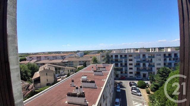 Appartement T4 à vendre - 4 pièces - 78.4 m2 - SALON DE PROVENCE - 13 - PROVENCE-ALPES-COTE-D-AZUR - Century 21 Le Pays Salonais