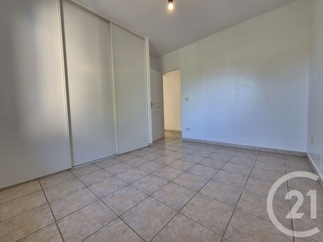 Afficher la photo en grand Appartement T3 à vendre - 3 pièces - 81.97 m2 - SALON DE PROVENCE - 13 - PROVENCE-ALPES-COTE-D-AZUR - Century 21 Le Pays Salonais