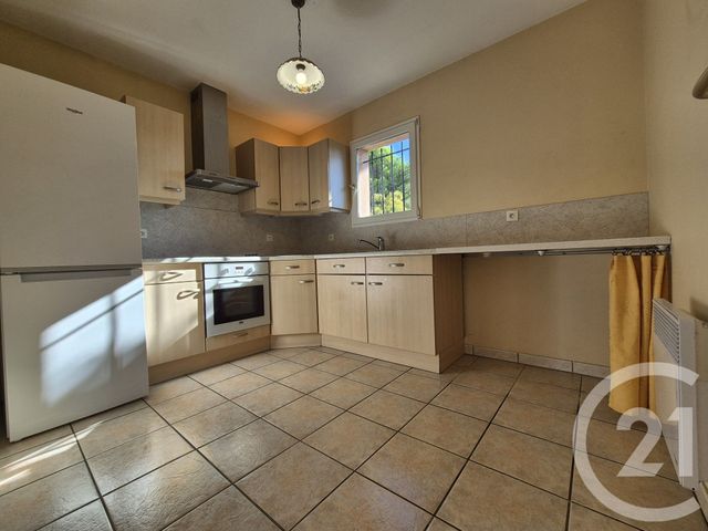 Afficher la photo en grand Appartement T3 à vendre - 3 pièces - 81.97 m2 - SALON DE PROVENCE - 13 - PROVENCE-ALPES-COTE-D-AZUR - Century 21 Le Pays Salonais