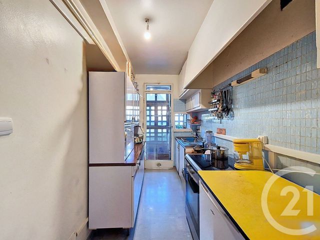 Appartement à vendre - 3 pièces - 71.0 m2 - SALON DE PROVENCE - 13 - PROVENCE-ALPES-COTE-D-AZUR - Century 21 Le Pays Salonais