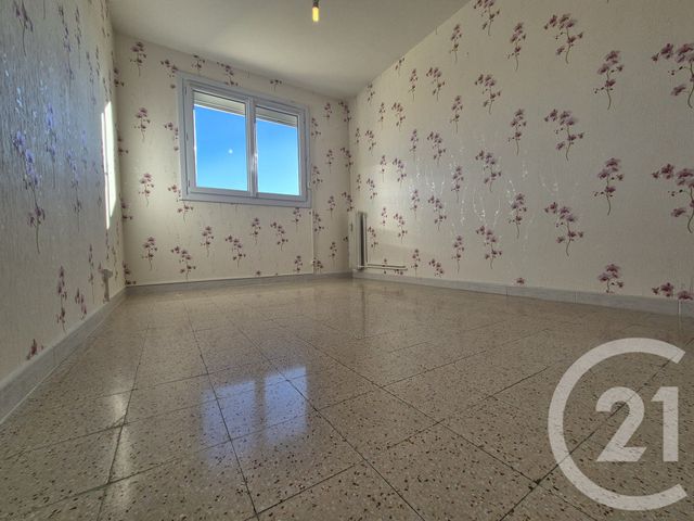 Appartement à vendre - 4 pièces - 66.0 m2 - SALON DE PROVENCE - 13 - PROVENCE-ALPES-COTE-D-AZUR - Century 21 Le Pays Salonais