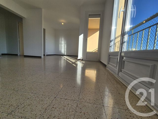 Appartement à vendre - 4 pièces - 66.0 m2 - SALON DE PROVENCE - 13 - PROVENCE-ALPES-COTE-D-AZUR - Century 21 Le Pays Salonais