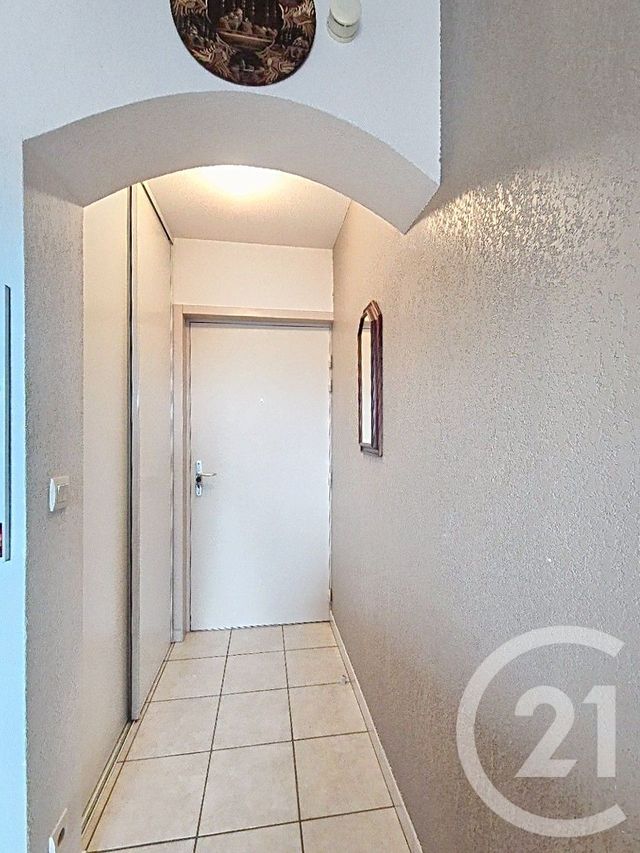 Appartement T2 à vendre - 2 pièces - 42.84 m2 - MIRAMAS - 13 - PROVENCE-ALPES-COTE-D-AZUR - Century 21 Le Pays Salonais