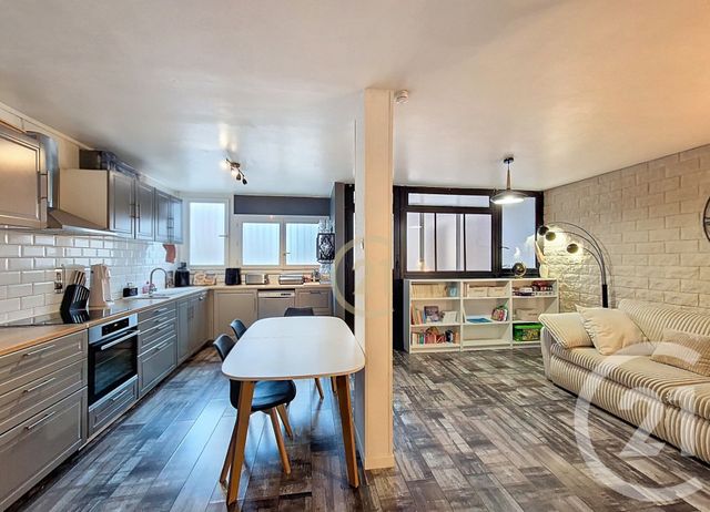 Appartement à vendre - 3 pièces - 73.02 m2 - SALON DE PROVENCE - 13 - PROVENCE-ALPES-COTE-D-AZUR - Century 21 Le Pays Salonais