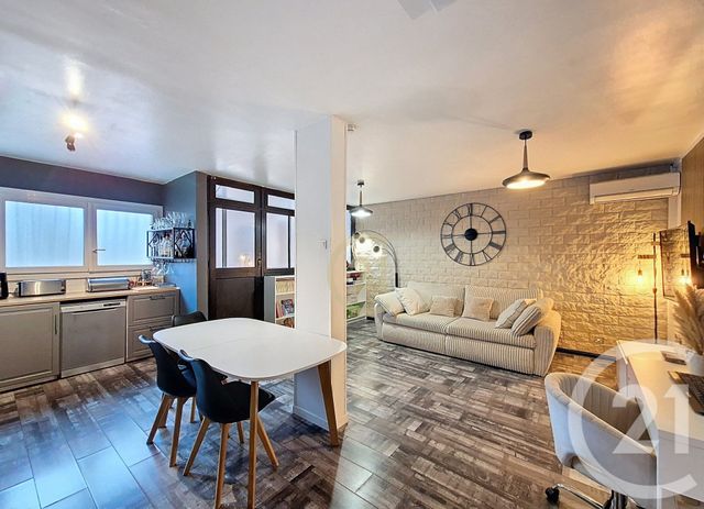 Appartement à vendre - 3 pièces - 73.02 m2 - SALON DE PROVENCE - 13 - PROVENCE-ALPES-COTE-D-AZUR - Century 21 Le Pays Salonais