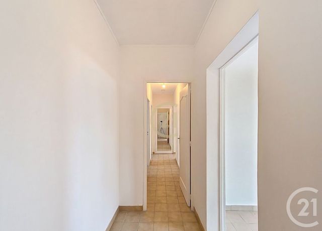 Appartement T4 à vendre - 3 pièces - 67.47 m2 - SALON DE PROVENCE - 13 - PROVENCE-ALPES-COTE-D-AZUR - Century 21 Le Pays Salonais