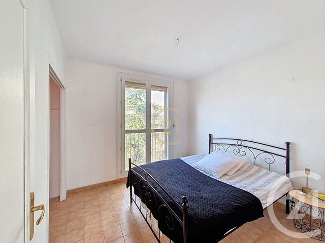 Appartement T4 à vendre - 3 pièces - 67.47 m2 - SALON DE PROVENCE - 13 - PROVENCE-ALPES-COTE-D-AZUR - Century 21 Le Pays Salonais