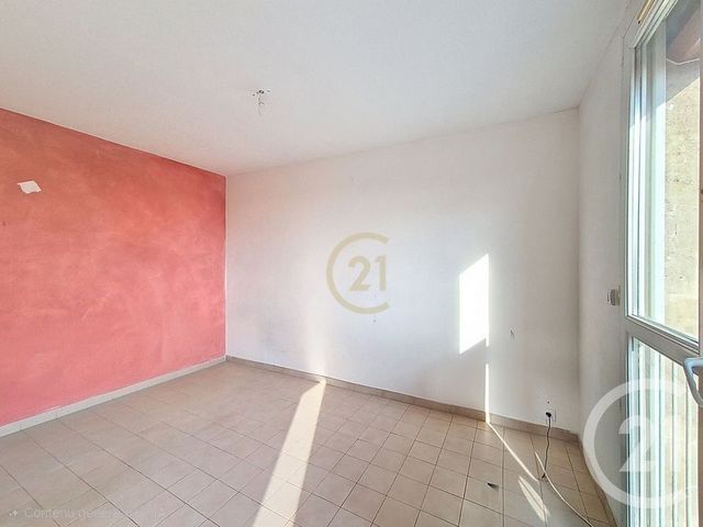 Appartement T4 à vendre - 3 pièces - 67.47 m2 - SALON DE PROVENCE - 13 - PROVENCE-ALPES-COTE-D-AZUR - Century 21 Le Pays Salonais