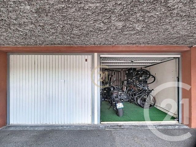 Appartement F4 à vendre - 5 pièces - 83.0 m2 - SALON DE PROVENCE - 13 - PROVENCE-ALPES-COTE-D-AZUR - Century 21 Le Pays Salonais