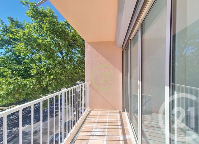 Appartement T4 à vendre - 4 pièces - 73.16 m2 - SALON DE PROVENCE - 13 - PROVENCE-ALPES-COTE-D-AZUR - Century 21 Le Pays Salonais