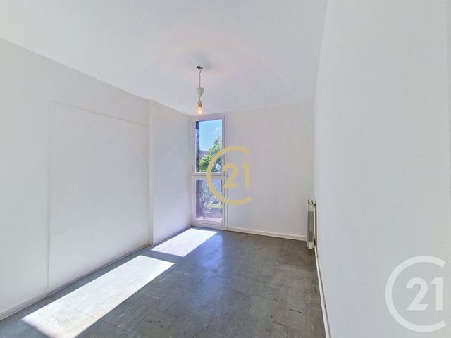 Appartement T4 à vendre - 4 pièces - 73.16 m2 - SALON DE PROVENCE - 13 - PROVENCE-ALPES-COTE-D-AZUR - Century 21 Le Pays Salonais