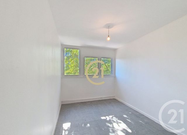 Appartement T4 à vendre - 4 pièces - 73.16 m2 - SALON DE PROVENCE - 13 - PROVENCE-ALPES-COTE-D-AZUR - Century 21 Le Pays Salonais
