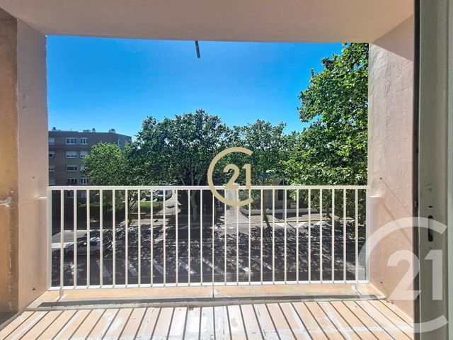 Appartement T4 à vendre - 4 pièces - 73.16 m2 - SALON DE PROVENCE - 13 - PROVENCE-ALPES-COTE-D-AZUR - Century 21 Le Pays Salonais