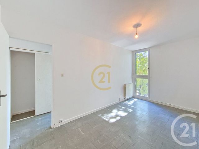 Appartement T4 à vendre - 4 pièces - 73.16 m2 - SALON DE PROVENCE - 13 - PROVENCE-ALPES-COTE-D-AZUR - Century 21 Le Pays Salonais
