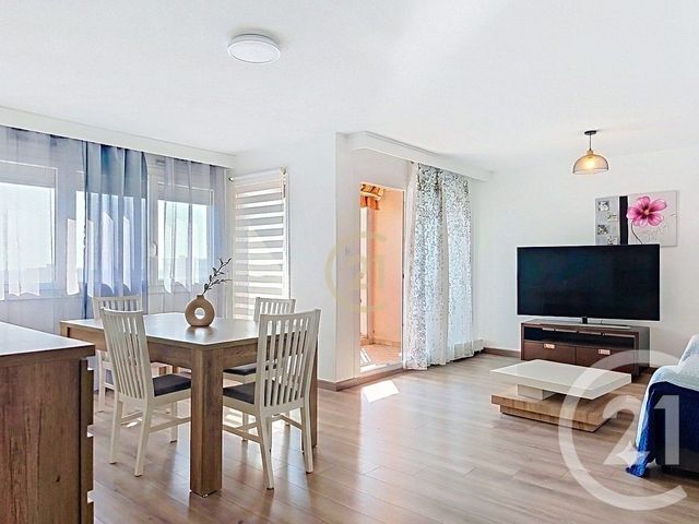 Appartement T3 à vendre - 3 pièces - 78.0 m2 - SALON DE PROVENCE - 13 - PROVENCE-ALPES-COTE-D-AZUR - Century 21 Le Pays Salonais