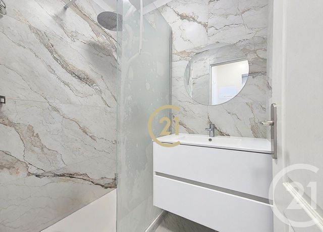 Appartement F5 à vendre - 5 pièces - 70.35 m2 - SALON DE PROVENCE - 13 - PROVENCE-ALPES-COTE-D-AZUR - Century 21 Le Pays Salonais