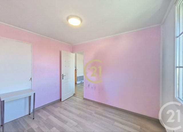 Appartement F5 à vendre - 5 pièces - 70.35 m2 - SALON DE PROVENCE - 13 - PROVENCE-ALPES-COTE-D-AZUR - Century 21 Le Pays Salonais