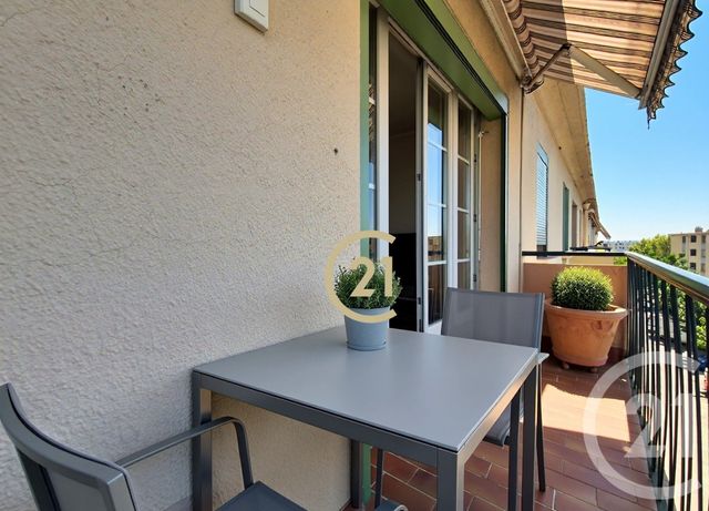 Appartement F5 à vendre - 5 pièces - 70.35 m2 - SALON DE PROVENCE - 13 - PROVENCE-ALPES-COTE-D-AZUR - Century 21 Le Pays Salonais
