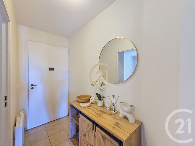 Appartement T2 à vendre - 2 pièces - 40.18 m2 - MALLEMORT - 13 - PROVENCE-ALPES-COTE-D-AZUR - Century 21 Le Pays Salonais