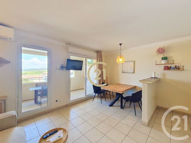Appartement T2 à vendre - 2 pièces - 40.18 m2 - MALLEMORT - 13 - PROVENCE-ALPES-COTE-D-AZUR - Century 21 Le Pays Salonais