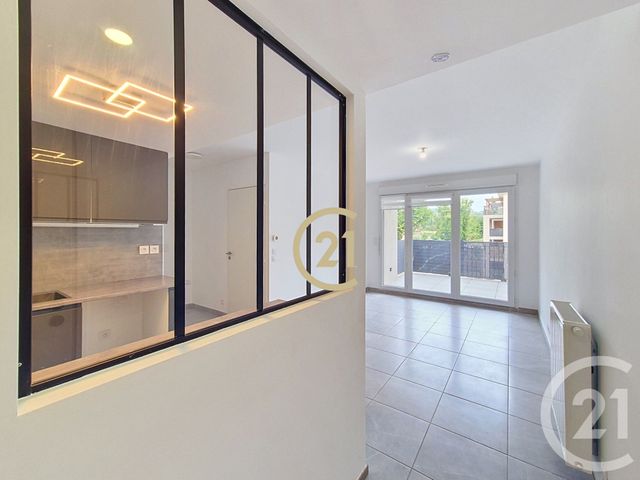 Appartement à vendre - 2 pièces - 39.62 m2 - PELISSANNE - 13 - PROVENCE-ALPES-COTE-D-AZUR - Century 21 Le Pays Salonais