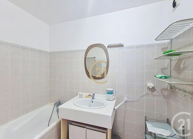 Appartement T5 à vendre - 5 pièces - 114.12 m2 - SALON DE PROVENCE - 13 - PROVENCE-ALPES-COTE-D-AZUR - Century 21 Le Pays Salonais
