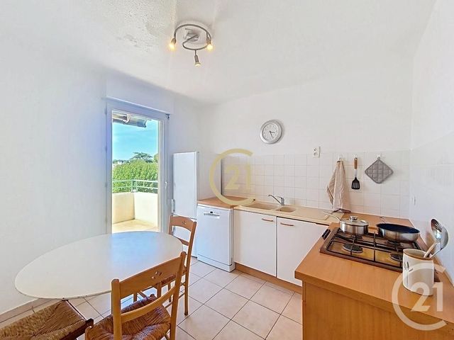 Appartement T5 à vendre - 5 pièces - 114.12 m2 - SALON DE PROVENCE - 13 - PROVENCE-ALPES-COTE-D-AZUR - Century 21 Le Pays Salonais