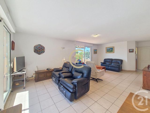 Appartement T5 à vendre - 5 pièces - 114.12 m2 - SALON DE PROVENCE - 13 - PROVENCE-ALPES-COTE-D-AZUR - Century 21 Le Pays Salonais