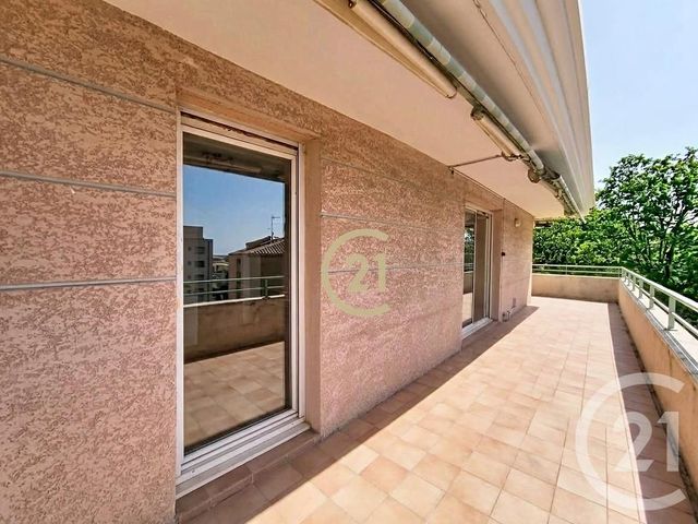 Appartement T5 à vendre - 5 pièces - 114.12 m2 - SALON DE PROVENCE - 13 - PROVENCE-ALPES-COTE-D-AZUR - Century 21 Le Pays Salonais