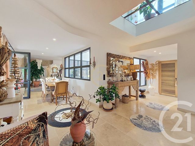 maison à vendre - 7 pièces - 317.14 m2 - EYGUIERES - 13 - PROVENCE-ALPES-COTE-D-AZUR - Century 21 Le Pays Salonais