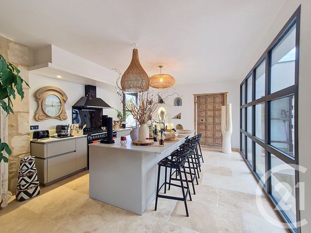 maison à vendre - 7 pièces - 317.14 m2 - EYGUIERES - 13 - PROVENCE-ALPES-COTE-D-AZUR - Century 21 Le Pays Salonais