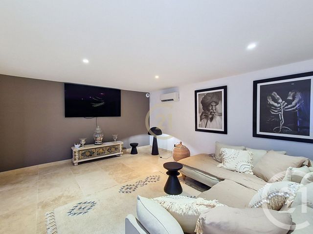 maison à vendre - 7 pièces - 317.14 m2 - EYGUIERES - 13 - PROVENCE-ALPES-COTE-D-AZUR - Century 21 Le Pays Salonais